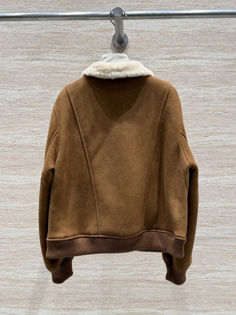 Ce1i*e outwears